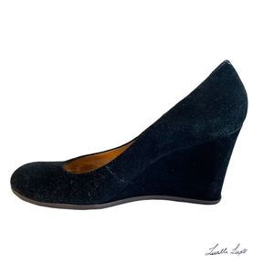 Timeless Kate Spade Suede wedge heels. Made in Brazil